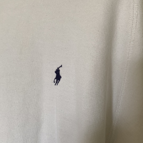 Vintage polo crewneck size small. Slight stain on the arm - Picture 2 of 5